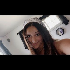 Meet your Posher, Jaycee